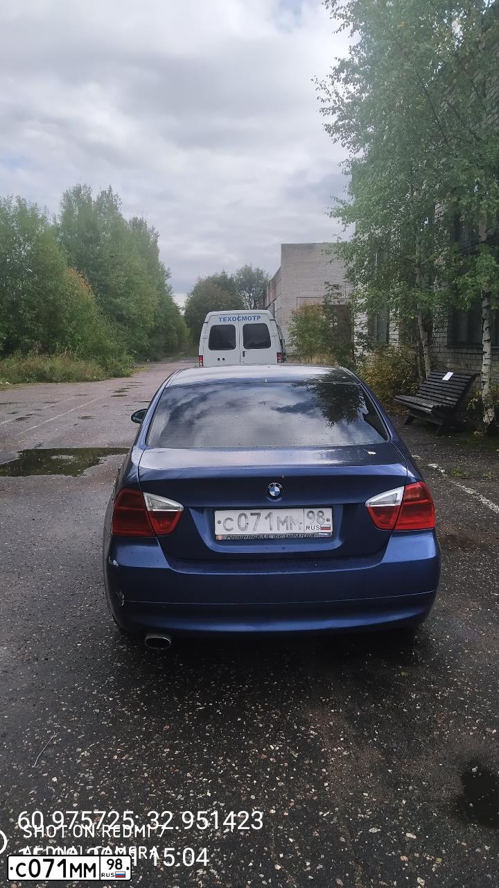 Фото автомобиля BMW SERIE 3, 2007 — госномер Н415АМ10. Цвет: СЕРЫЙ