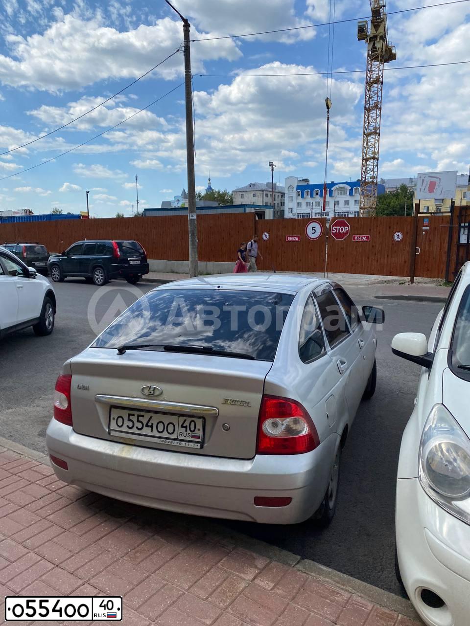 Фото автомобиля LADA PRIORA, 2012 — госномер С808МУ40. Цвет: СВЕТЛО-СЕРЕБРИСТЫЙ МЕТАЛЛ