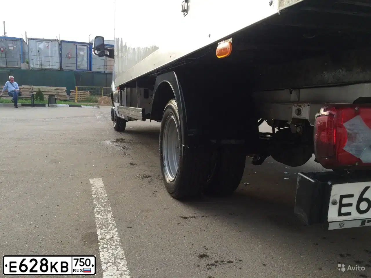 Фото автомобиля MERCEDES SPRINTER, 2010 — госномер Е628КВ750. Цвет: Белый