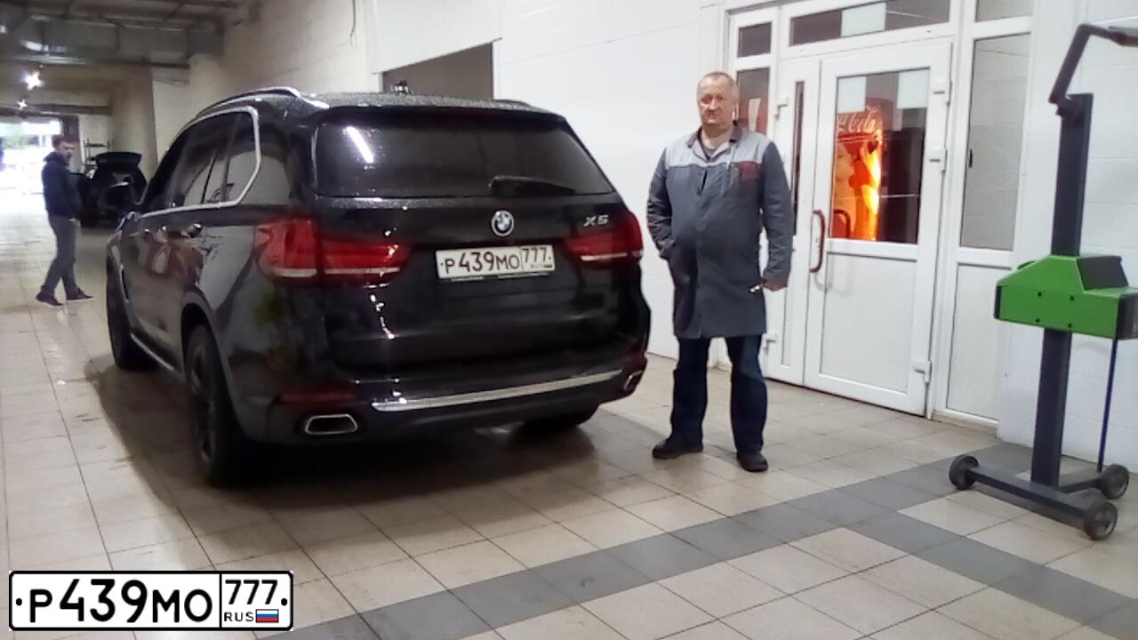 Фото автомобиля БМВ X5 XDRIVE25D, 2014 — госномер О019МВ761. Цвет: ЧЕРНЫЙ