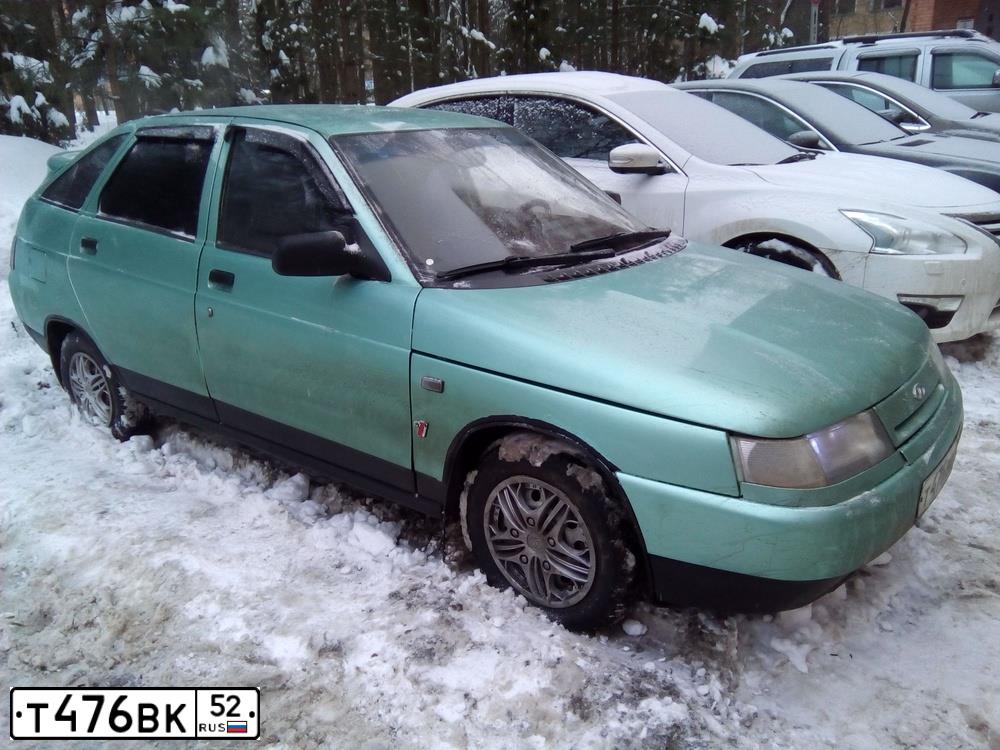 Фото автомобиля LADA 2112 LADA, 2002 — госномер М873ВА136. Цвет: СВЕТЛО-ЗЕЛЕНЫЙ