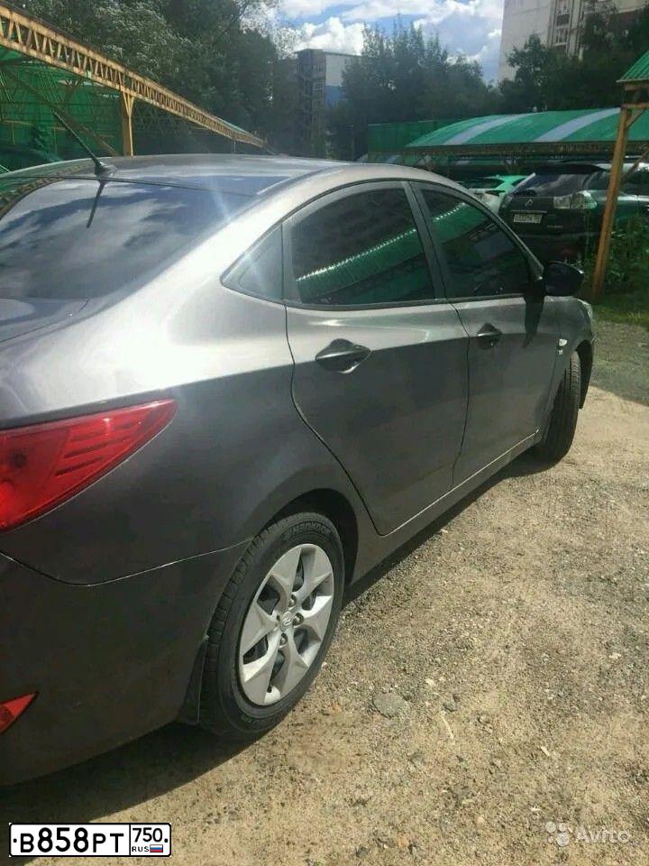 Фото автомобиля HYUNDAI SOLARIS, 2014 — госномер Х753ОХ790. Цвет: ТЕМНО-СЕРЫЙ