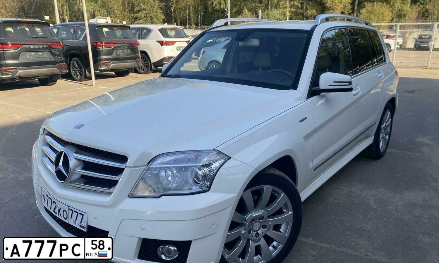 Фото автомобиля MERCEDES GLK-KLASSE, 2011 — госномер У772КО777. Цвет: БЕЛЫЙ