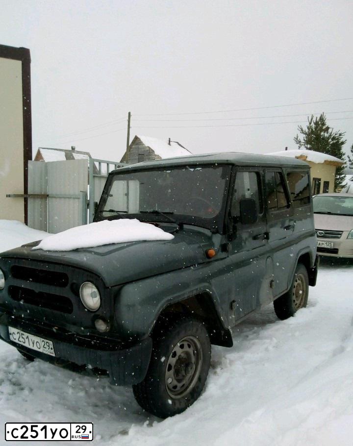 Фото автомобиля UAZ 3151 / HUNTER, 2005 — госномер С251УО29. Цвет: ОЗЕРО ТАХО-МЕТАЛЛИК