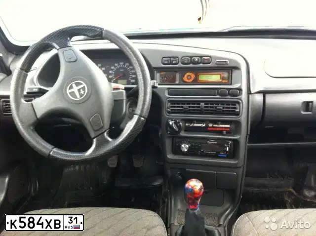 Фото автомобиля LADA 2115 SAMARA, 2004 — госномер К584ХВ31. Цвет: СЕРЕБРИСТО-ЖЕЛТЫЙ