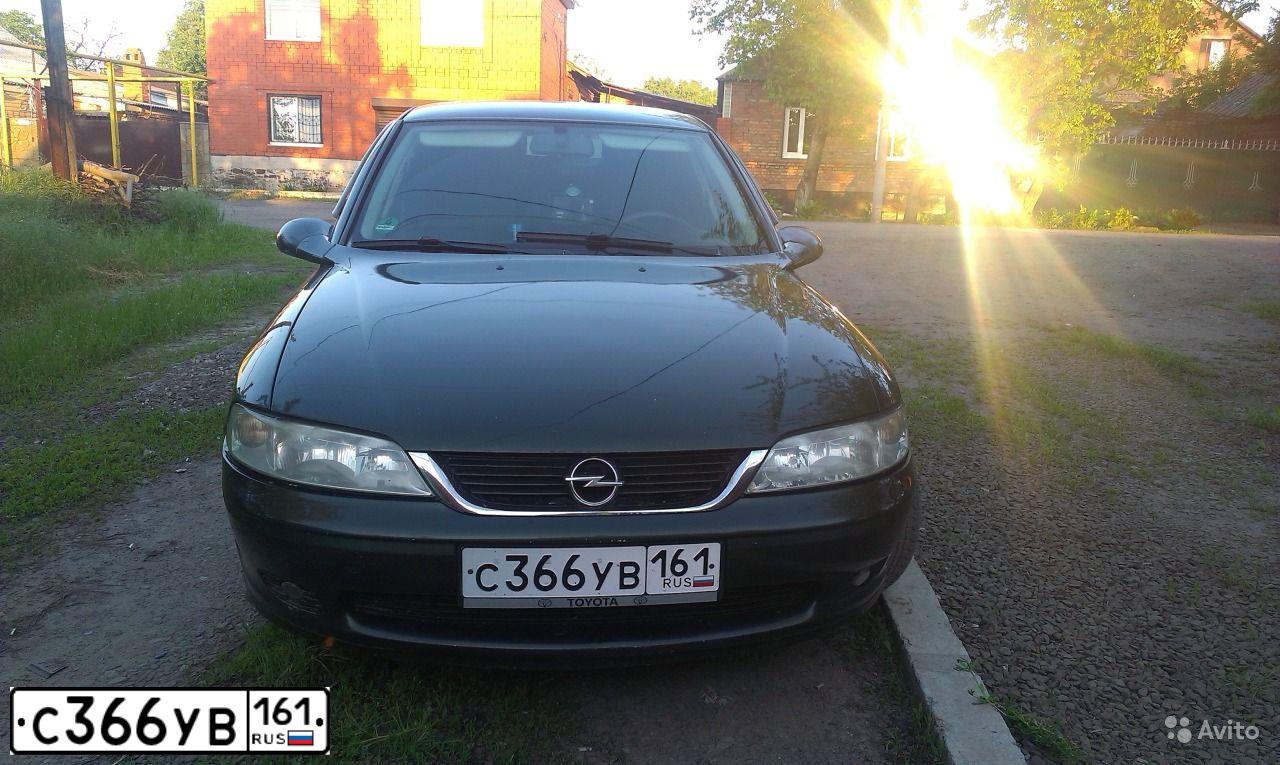 Фото автомобиля OPEL VECTRA, 2001 — госномер В821АЕ50. Цвет: ЗЕЛЕНЫЙ ТЕМНЫЙ