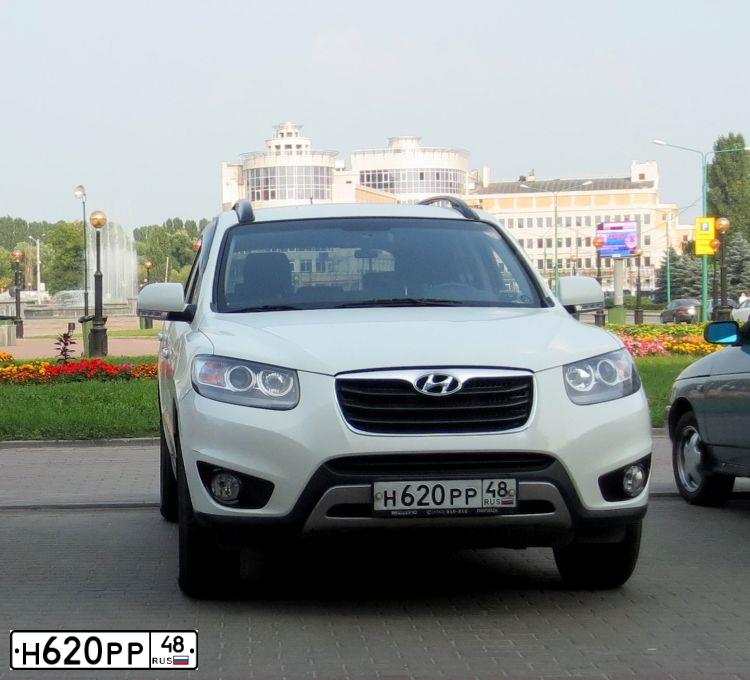 Фото автомобиля HYUNDAI SANTA FE, 2012 — госномер Р929КК48