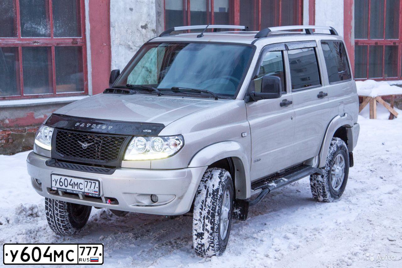 Фото автомобиля UAZ 3163 PATRIOT, 2014 — госномер У604МС777. Цвет: СЕРЕБРИСТО-ЖЕЛТЫЙ МЕТАЛЛИК 