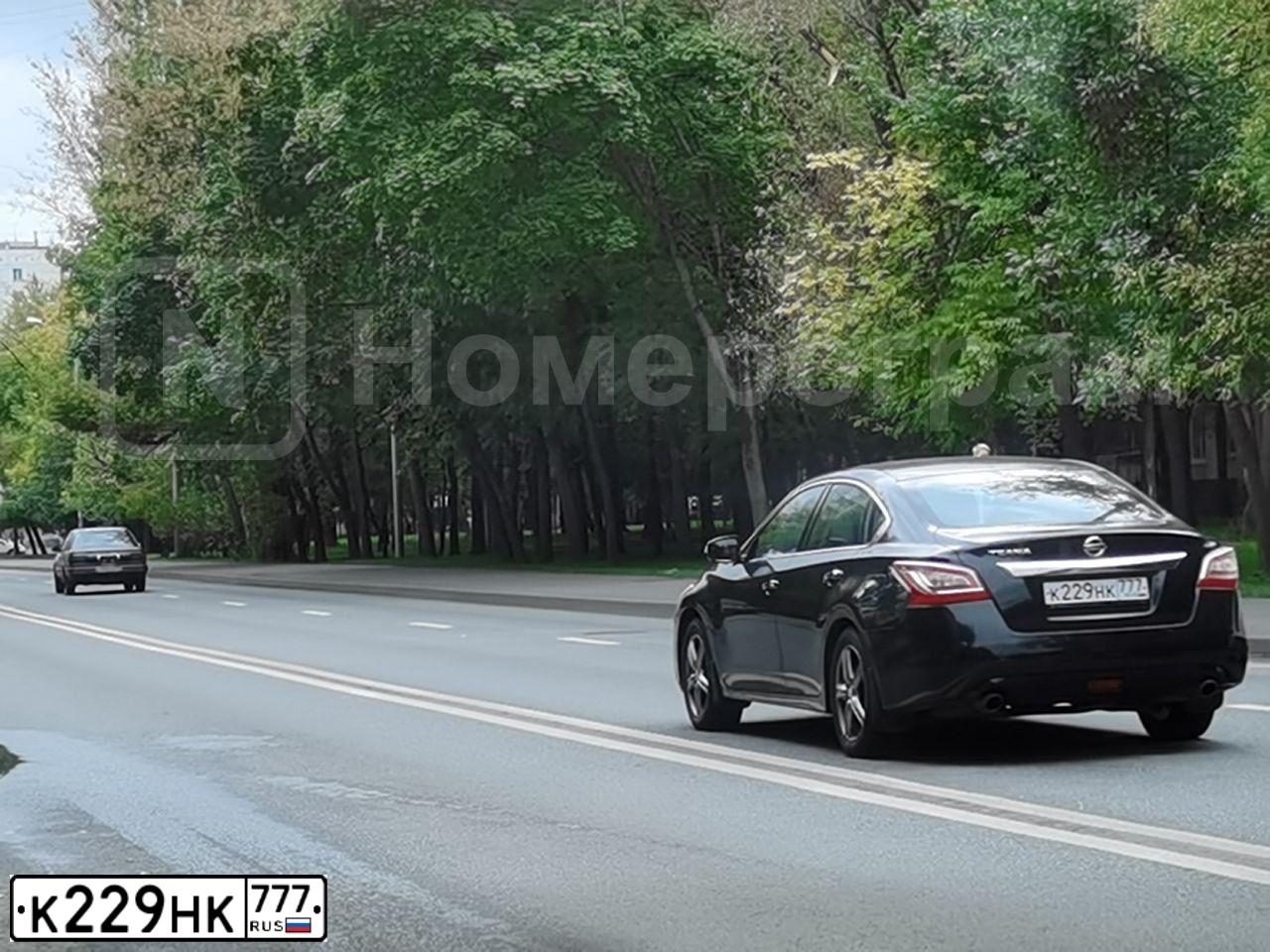 Фото автомобиля NISSAN TEANA, 2014 — госномер Р716ЕС186. Цвет: ЧЕРНЫЙ