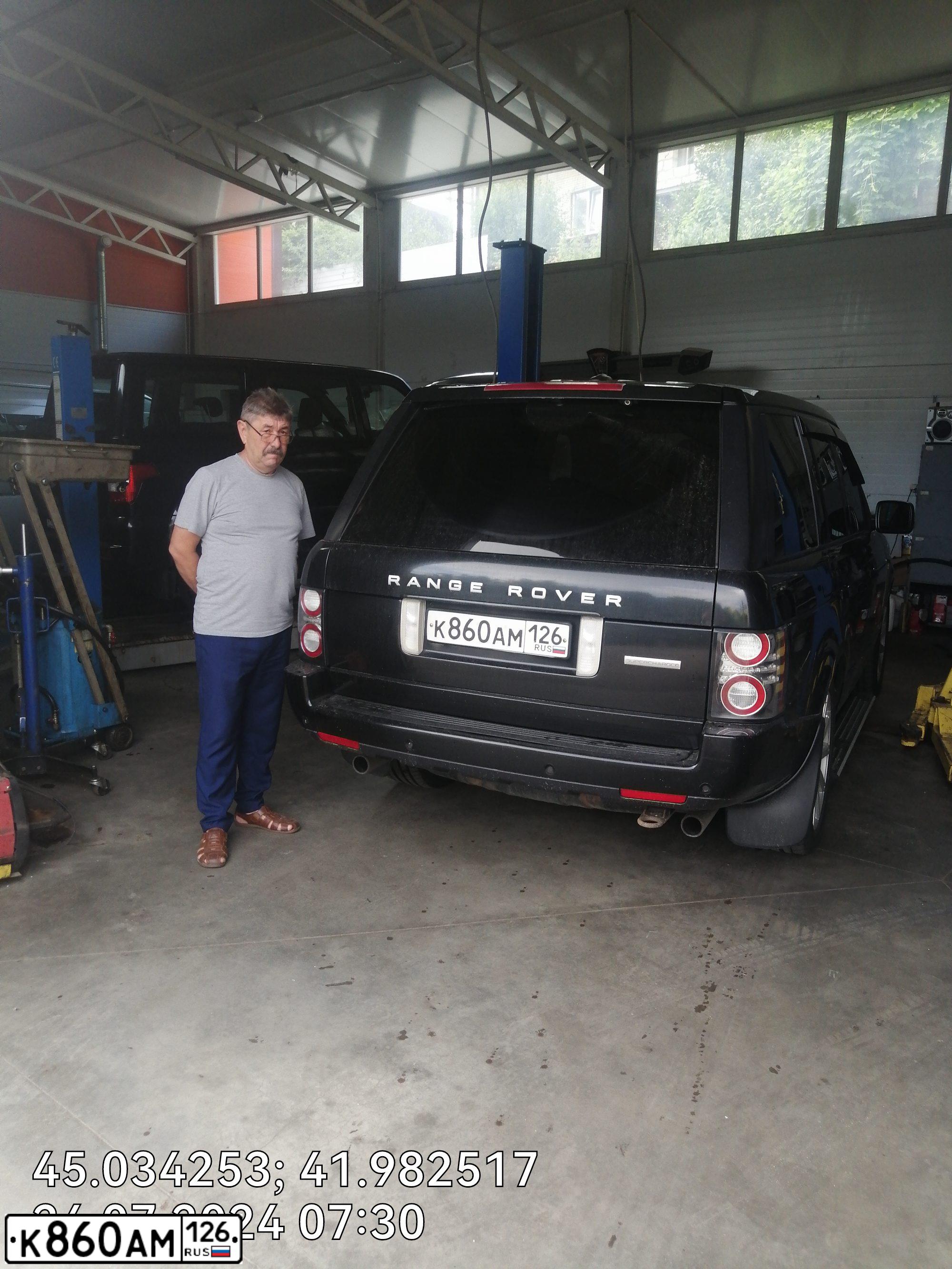 Фото автомобиля LANDROVER RANGE ROVER, 2012 — госномер Т006ТТ26. Цвет: ЧЕРНЫЙ