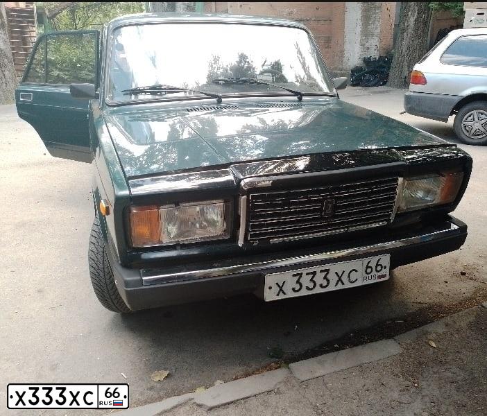 Фото автомобиля MITSUBISHI OUTLANDER, 2005 — госномер Х333ХС66. Цвет: СВЕТЛО-СЕРЫЙ