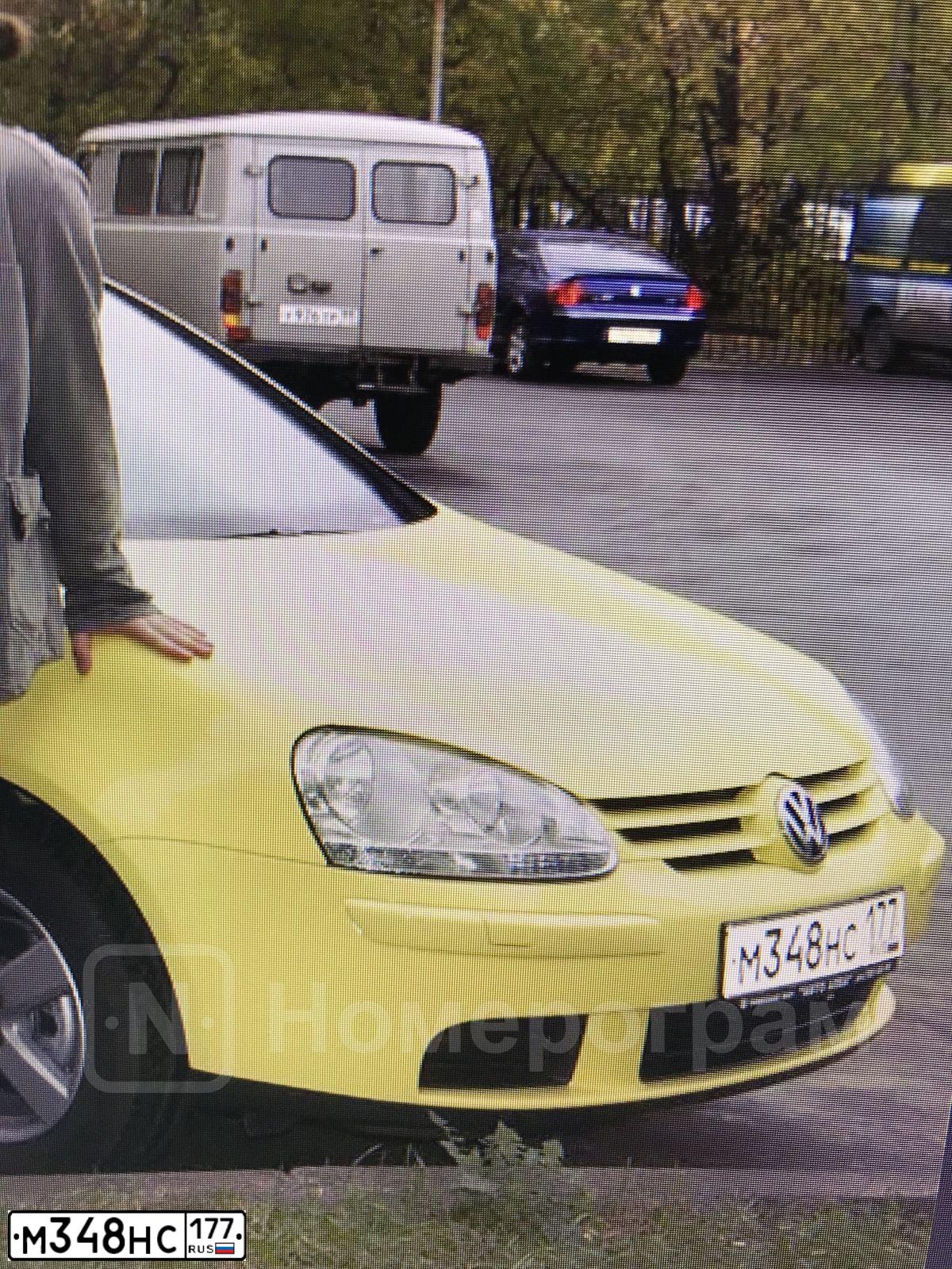 Фото автомобиля VOLKSWAGEN ФОЛЬКСВАГЕН ГОЛЬФ, 2006 — госномер М348НС177. Цвет: ЖЕЛТЫЙ