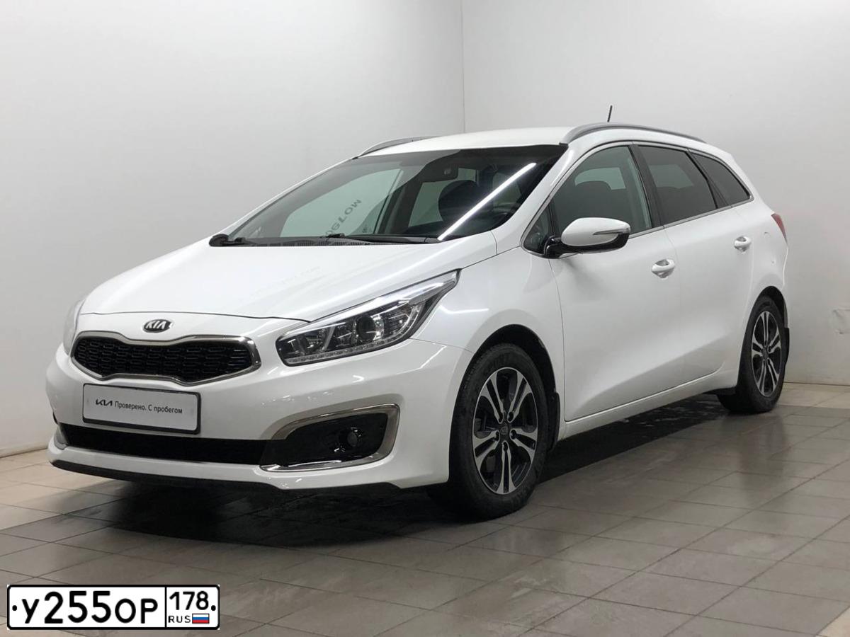 Фото автомобиля KIA CEE'D, 2016 — госномер К976РУ147. Цвет: БЕЛЫЙ