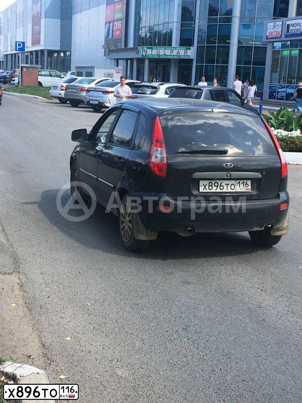 Фото автомобиля RENAULT DUSTER, 2015 — госномер У896ТО116. Цвет: ЧЕРНЫЙ