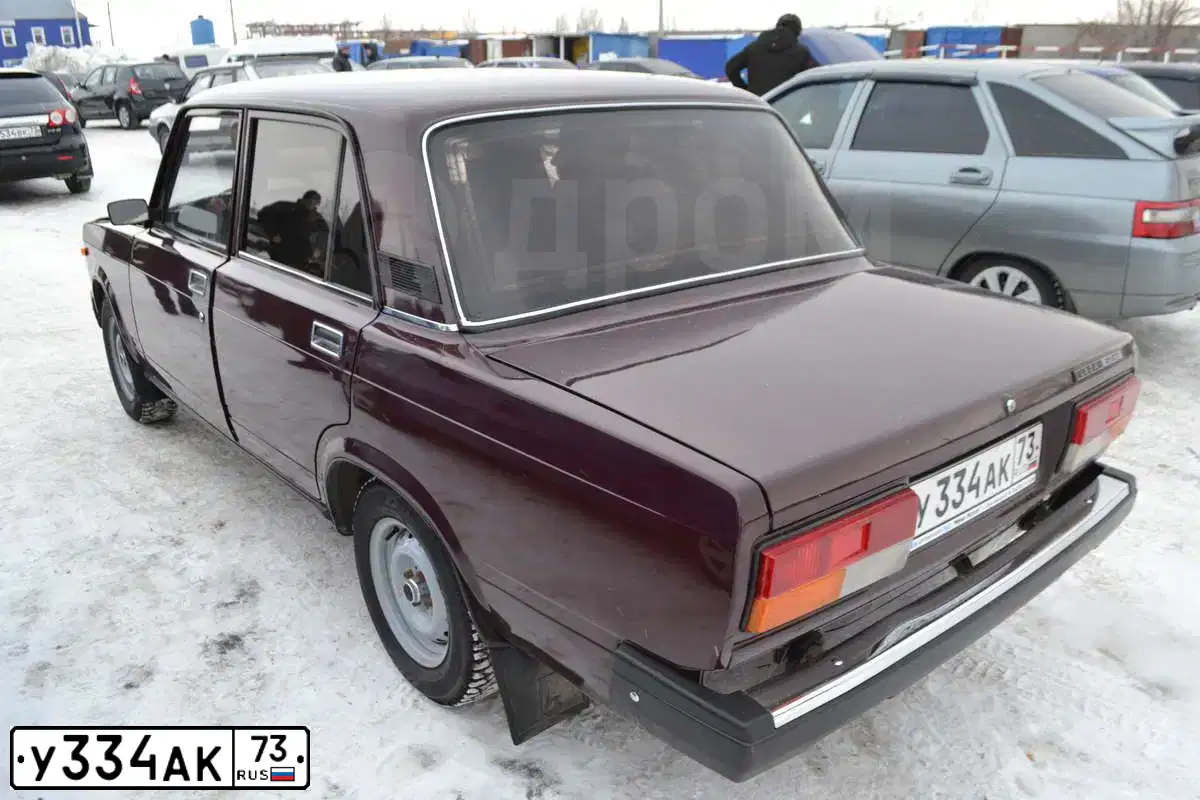 Фото автомобиля LADA 2107, 2007 — госномер У334АК73. Цвет: ТЕМНО-ВИШНЕВЫЙ