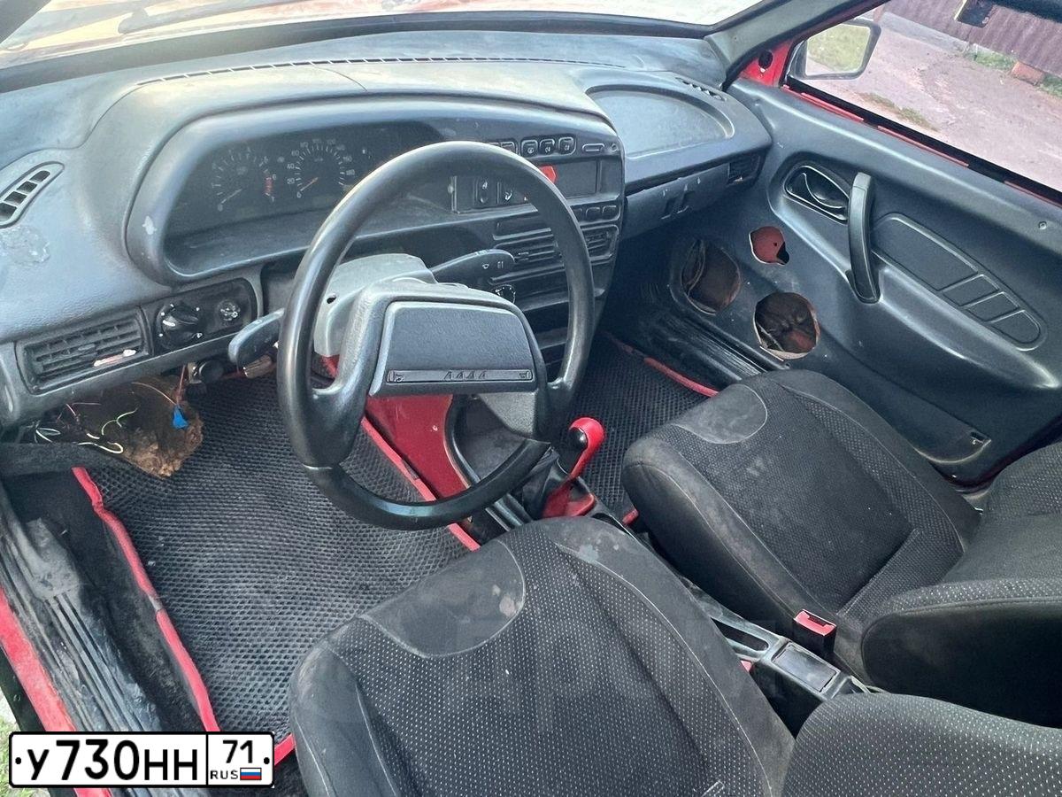 Фото автомобиля VAZ 2109 SAMARA, 1989 — госномер У730НН71. Цвет: КРАСНЫЙ