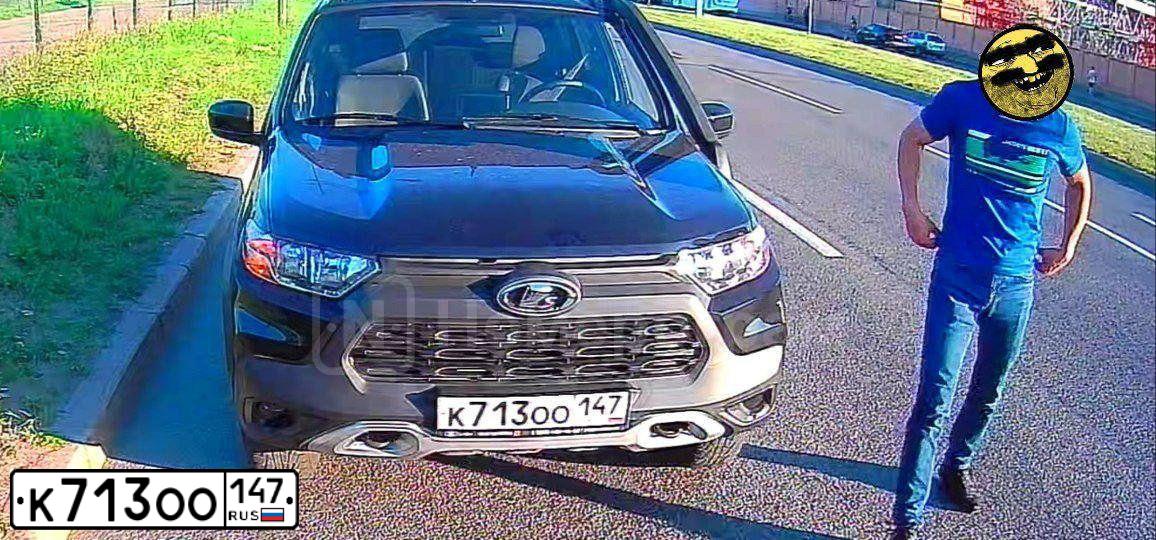 Фото автомобиля LADA NIVA 212300 80, 2023 — госномер К713ОО147. Цвет: ЧЕРНЫЙ