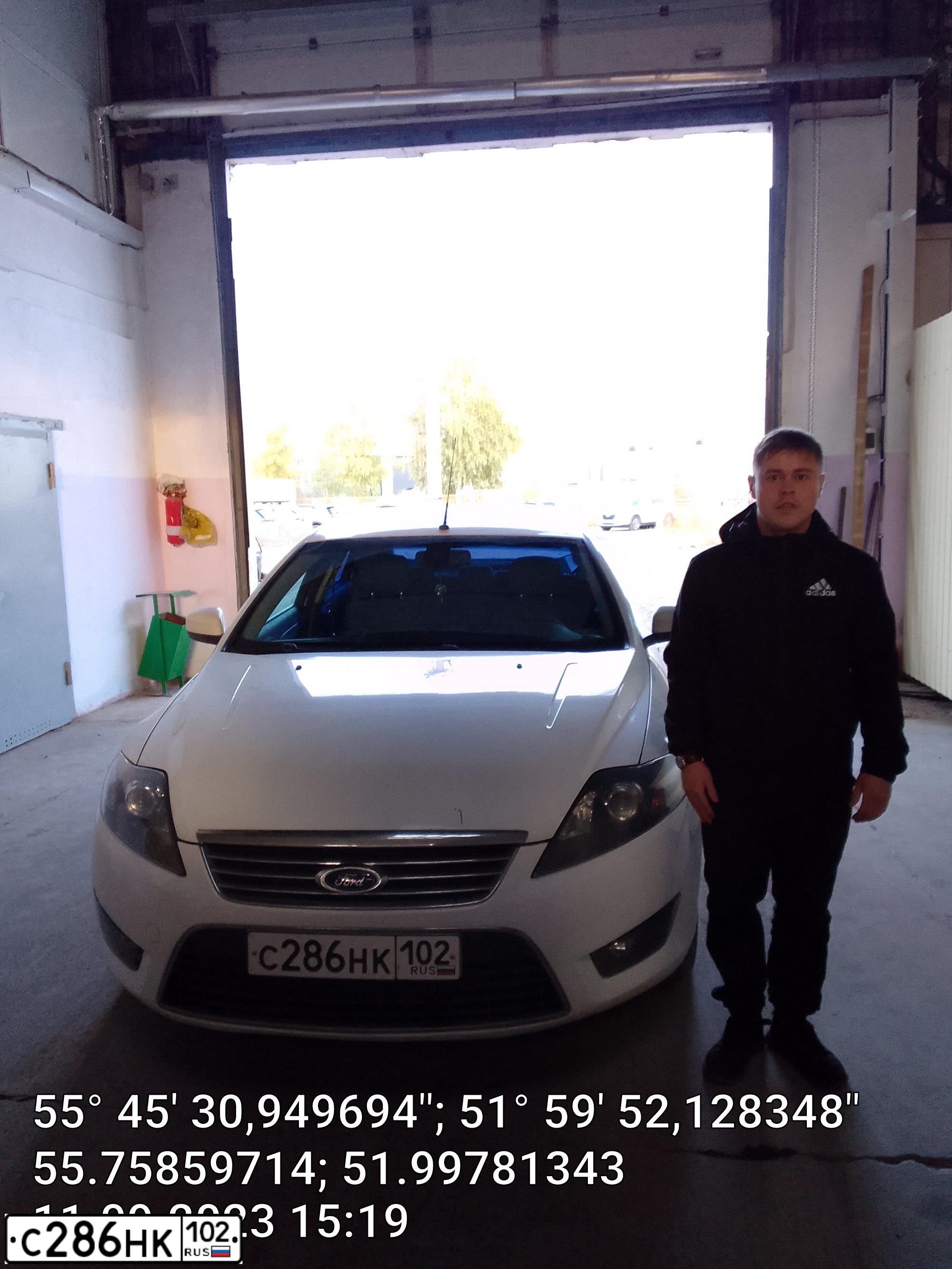 Фото автомобиля FORD MONDEO, 2010 — госномер У110СК716. Цвет: Белый