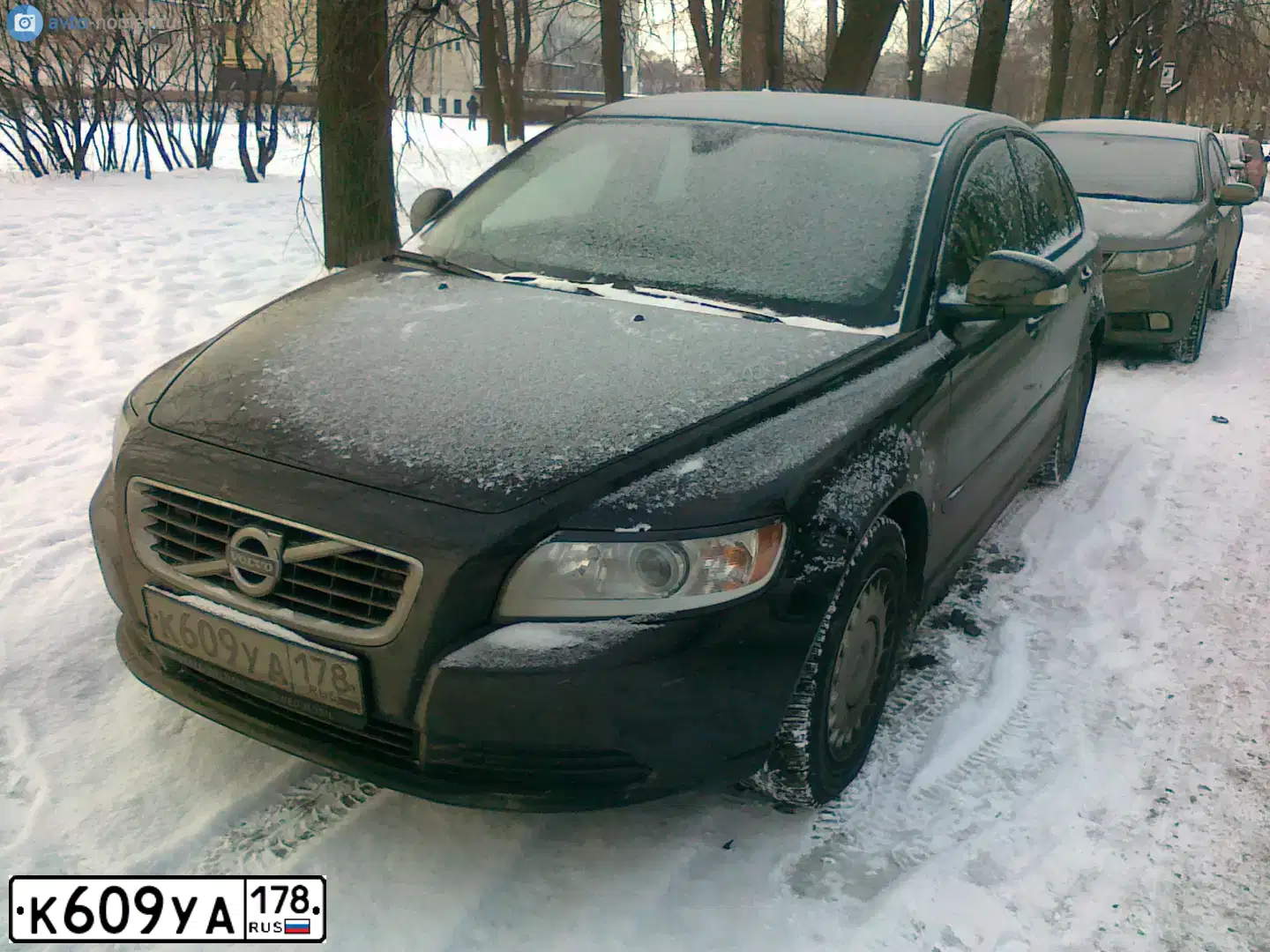 Фото автомобиля VOLVO S40, 2011 — госномер К609УА178. Цвет: ЧЕРНЫЙ