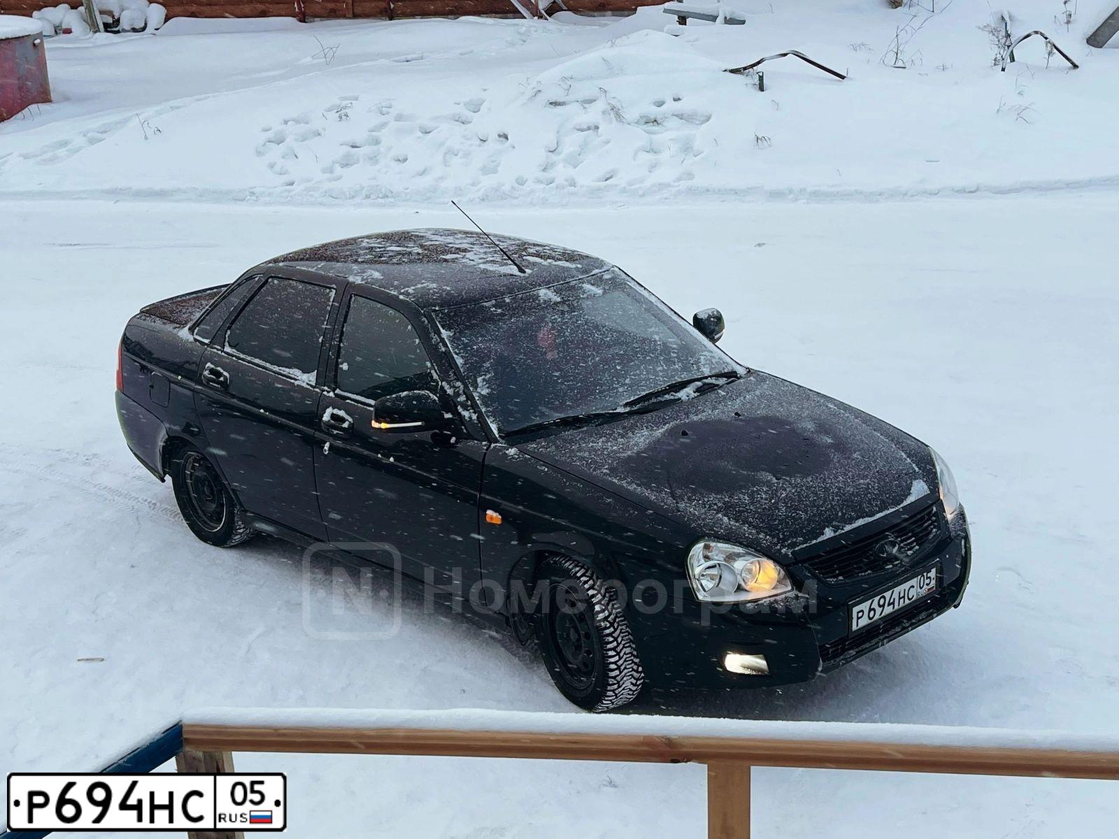 Фото автомобиля LADA 2170 PRIORA, 2009 — госномер М110ОО190. Цвет: ЗЕЛЕНЫЙ ТЕМНЫЙ