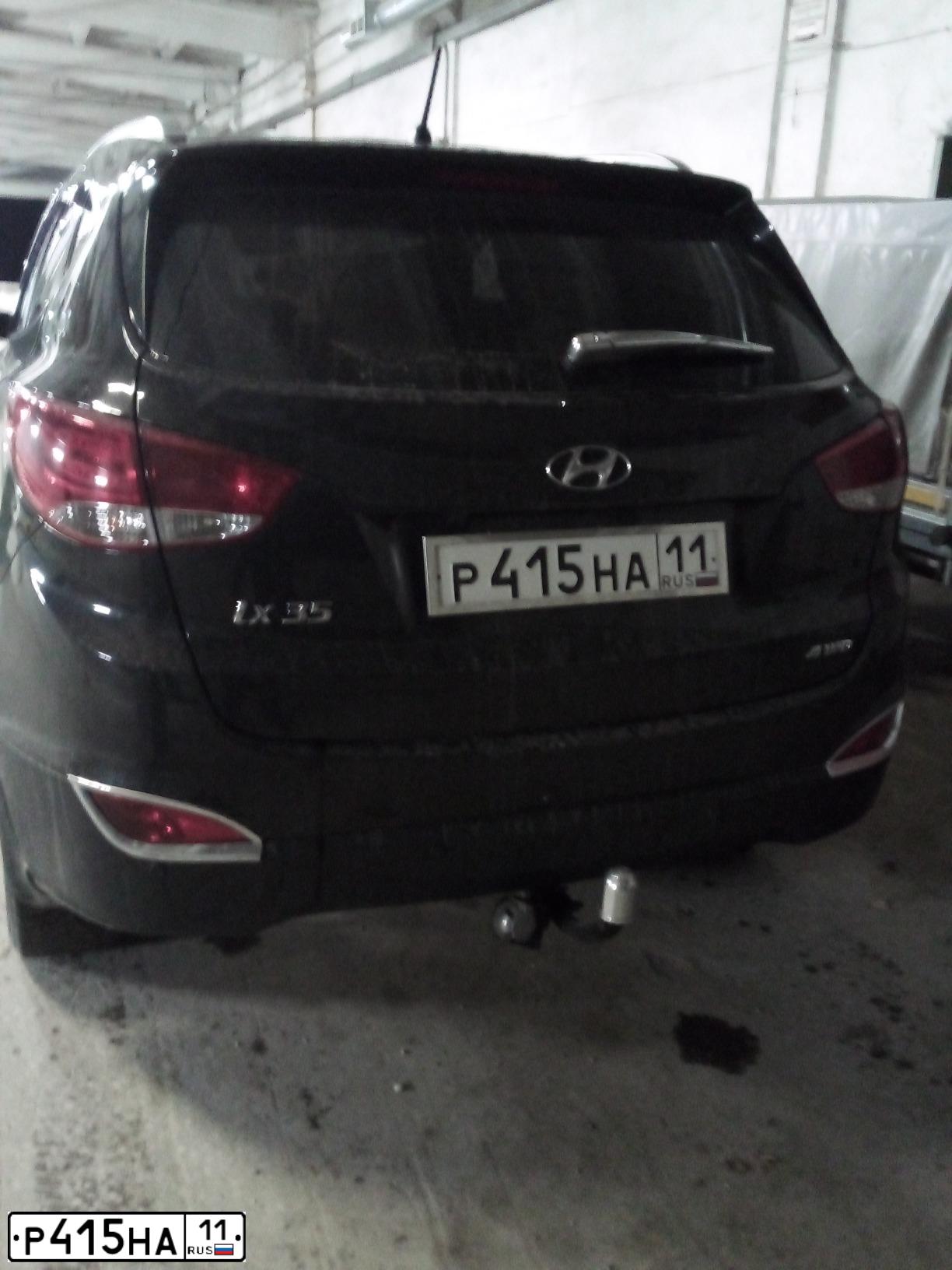 Фото автомобиля HYUNDAI IX35, 2010 — госномер О747ВЕ11. Цвет: ЧЕРНЫЙ
