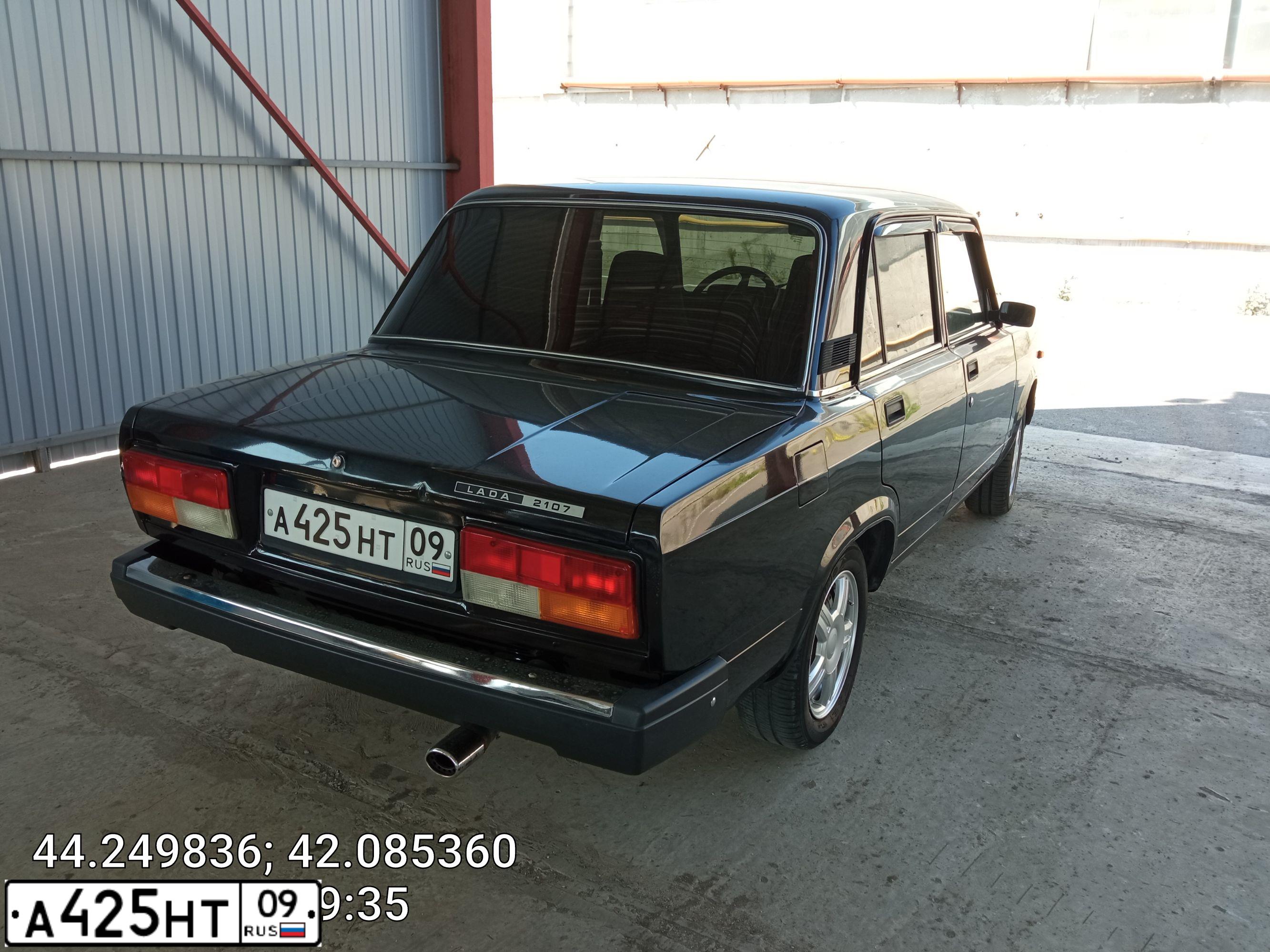 Фото автомобиля LADA 2107, 2010 — госномер В509СХ09. Цвет: Сине-Черный
