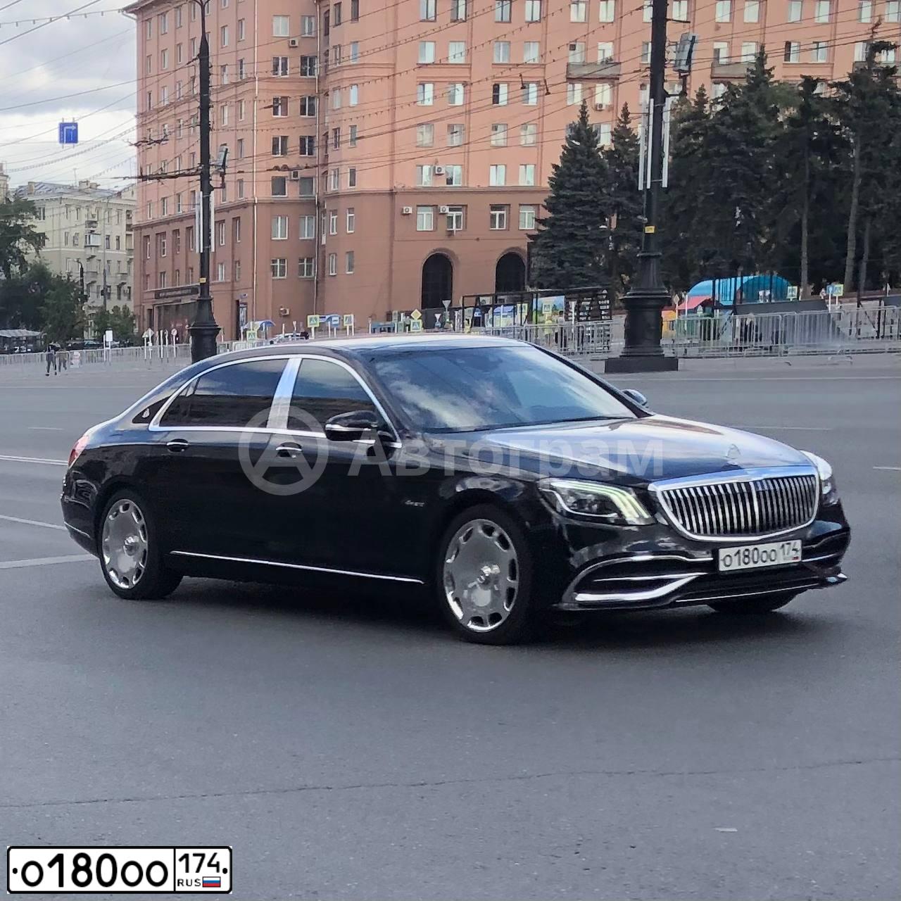 Фото автомобиля MERCEDES-BENZ S-CLASS, 2019 — госномер Е001ТТ186. Цвет: ЧЕРНЫЙ