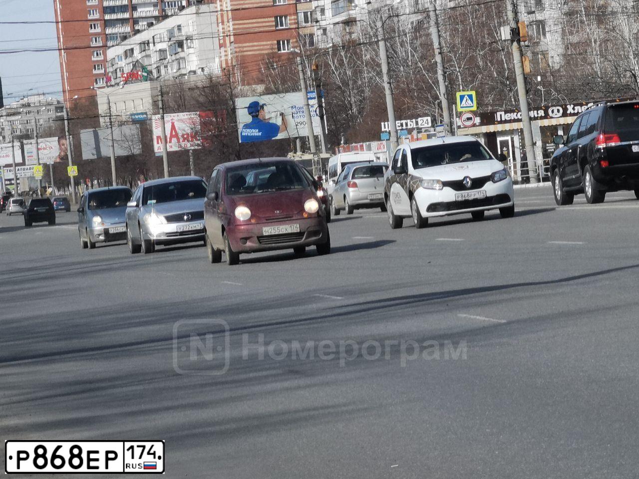 Фото автомобиля LADA 2172 PRIORA, 2008 — госномер С595МН190. Цвет: ЗЕЛЕНЫЙ