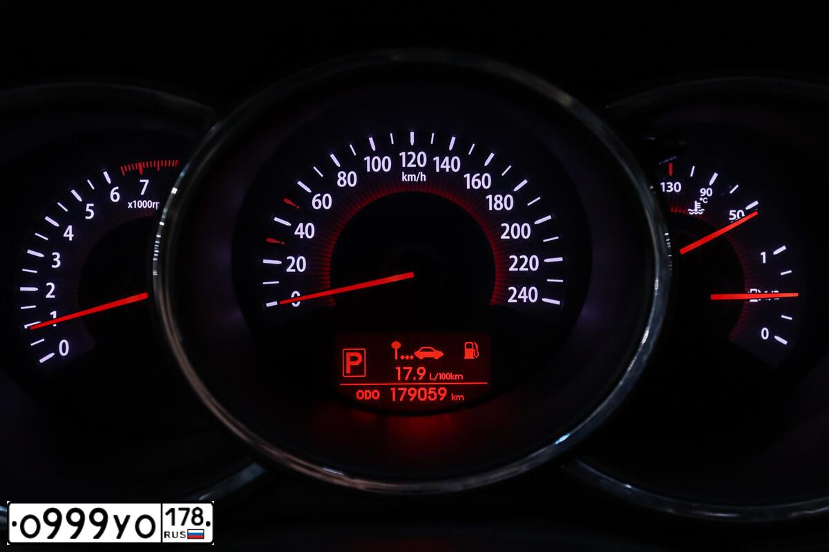 Фото автомобиля RENAULT MEGANE /GRAND/ SCENIC, 2010 — госномер Н351УР32. Цвет: СЕРЫЙ