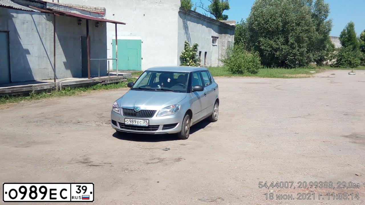 Фото автомобиля MERCEDES E-KLASSE, 2005 — госномер Р020РА39. Цвет: СЕРЕБРИСТЫЙ
