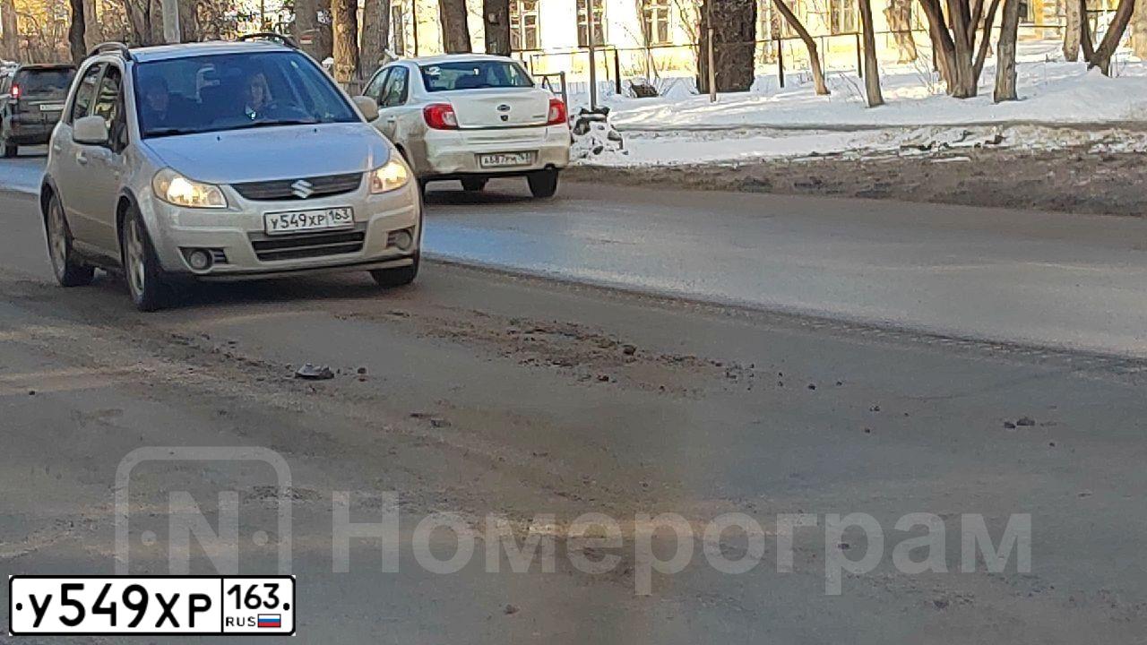 Фото автомобиля SUZUKI JIMNY, 2013 — госномер У549ХР163. Цвет: ТЕМНО-СЕРЫЙ