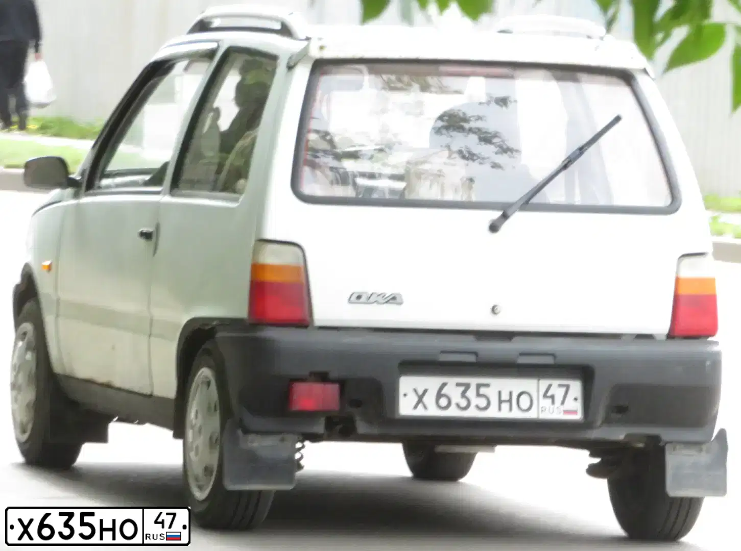 Фото автомобиля SEAZ OKA, 2006 — госномер Х635НО47. Цвет: БЕЛЫЙ