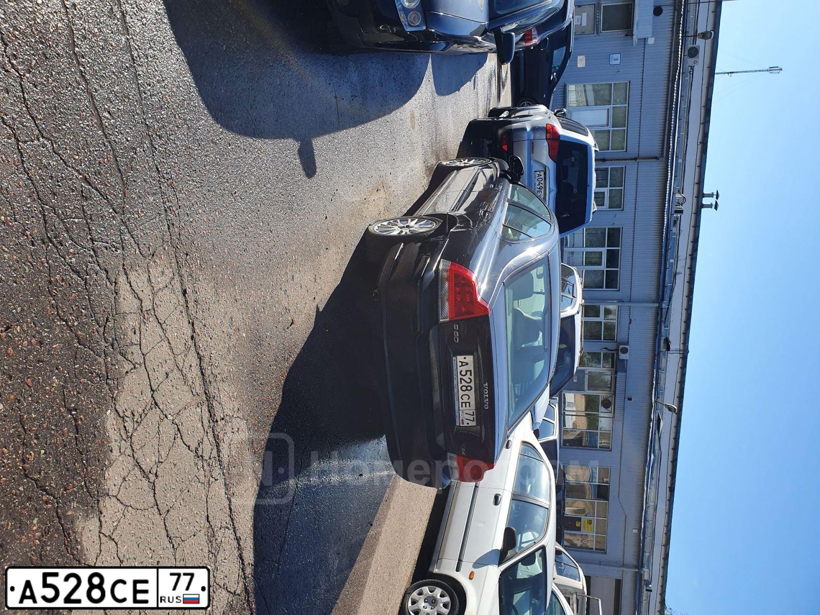 Фото автомобиля VOLVO S60, 2006 — госномер С988НТ177. Цвет: ЧЕРНЫЙ