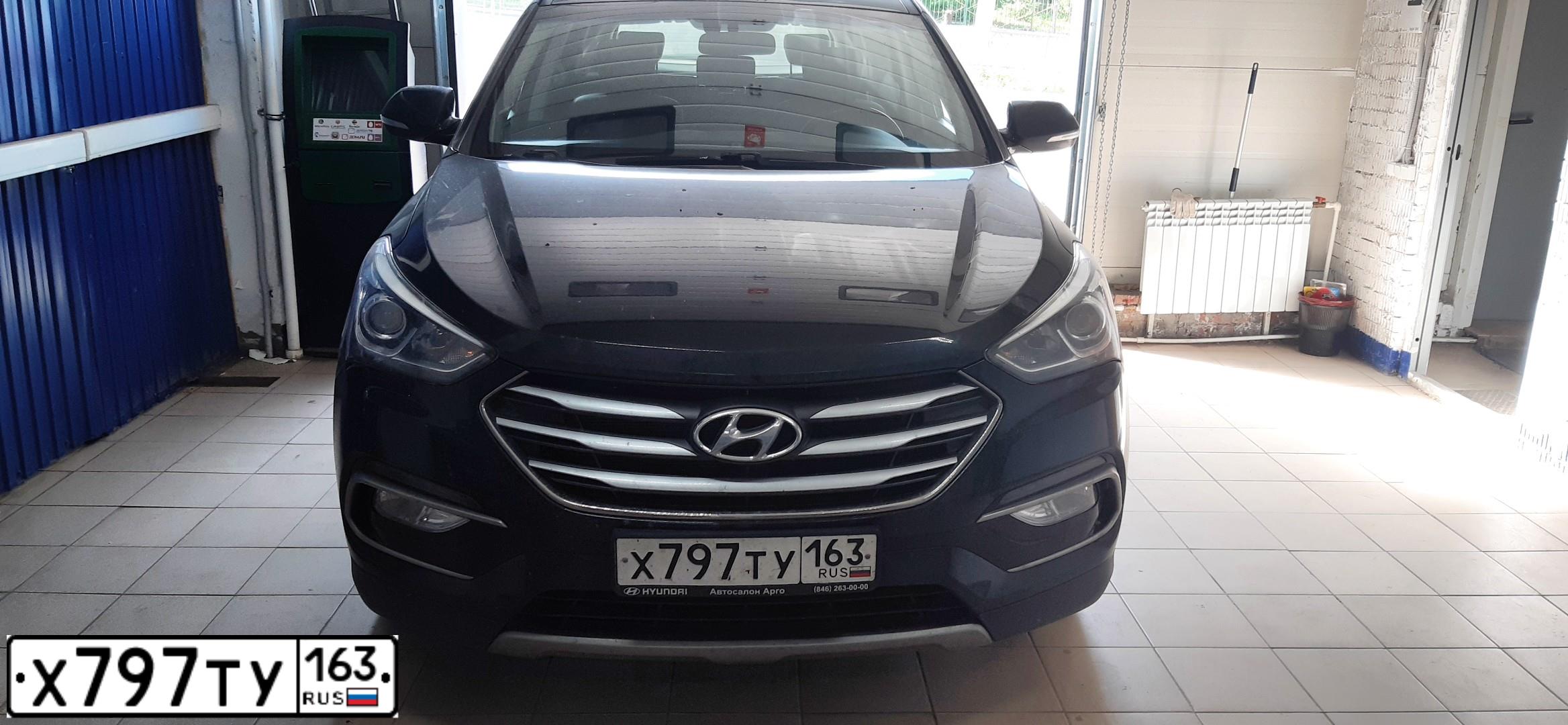 Фото автомобиля HYUNDAI SANTA FE, 2017 — госномер Х797ТУ163. Цвет: ЧЕРНЫЙ