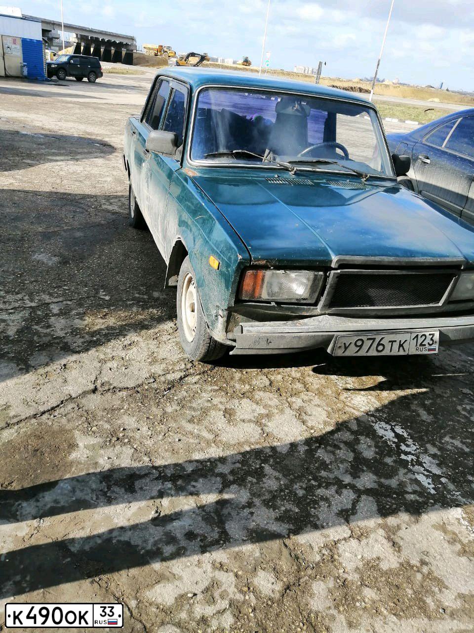 Фото автомобиля LADA 2172 PRIORA, 2008 — госномер Х490ОК33. Цвет: ЧЕРНЫЙ