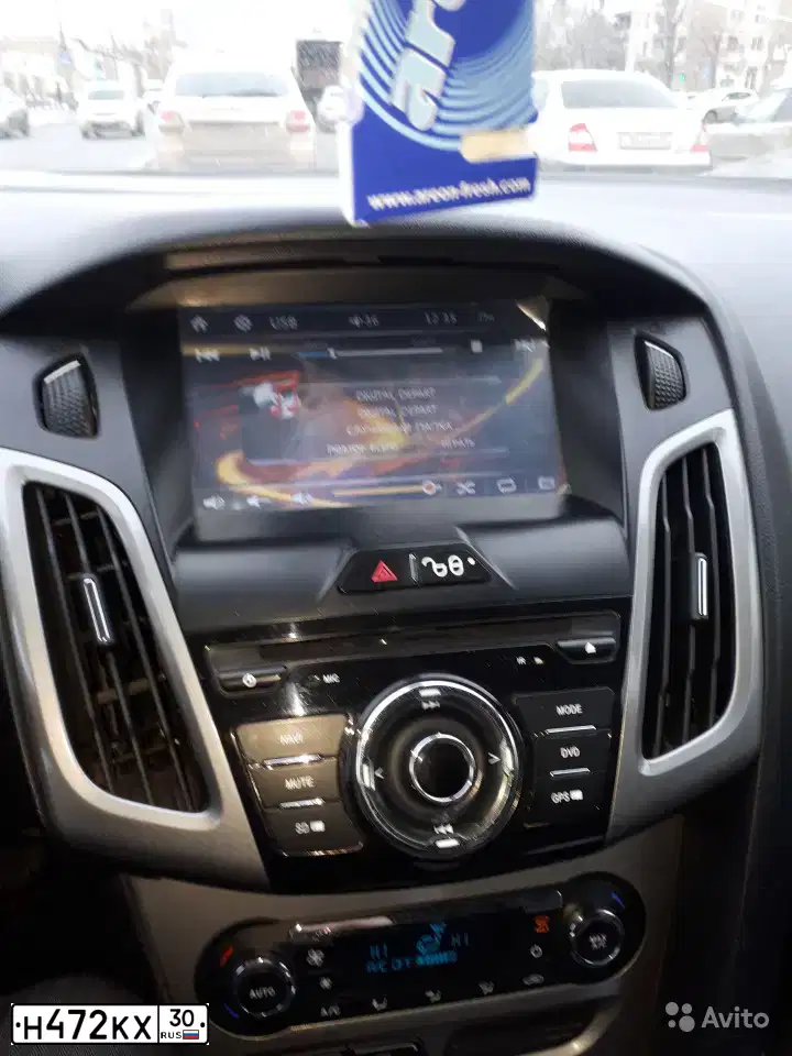 Фото автомобиля FORD FOCUS, 2013 — госномер Е083ТВ95. Цвет: СЕРО-КОРИЧНЕВЫЙ