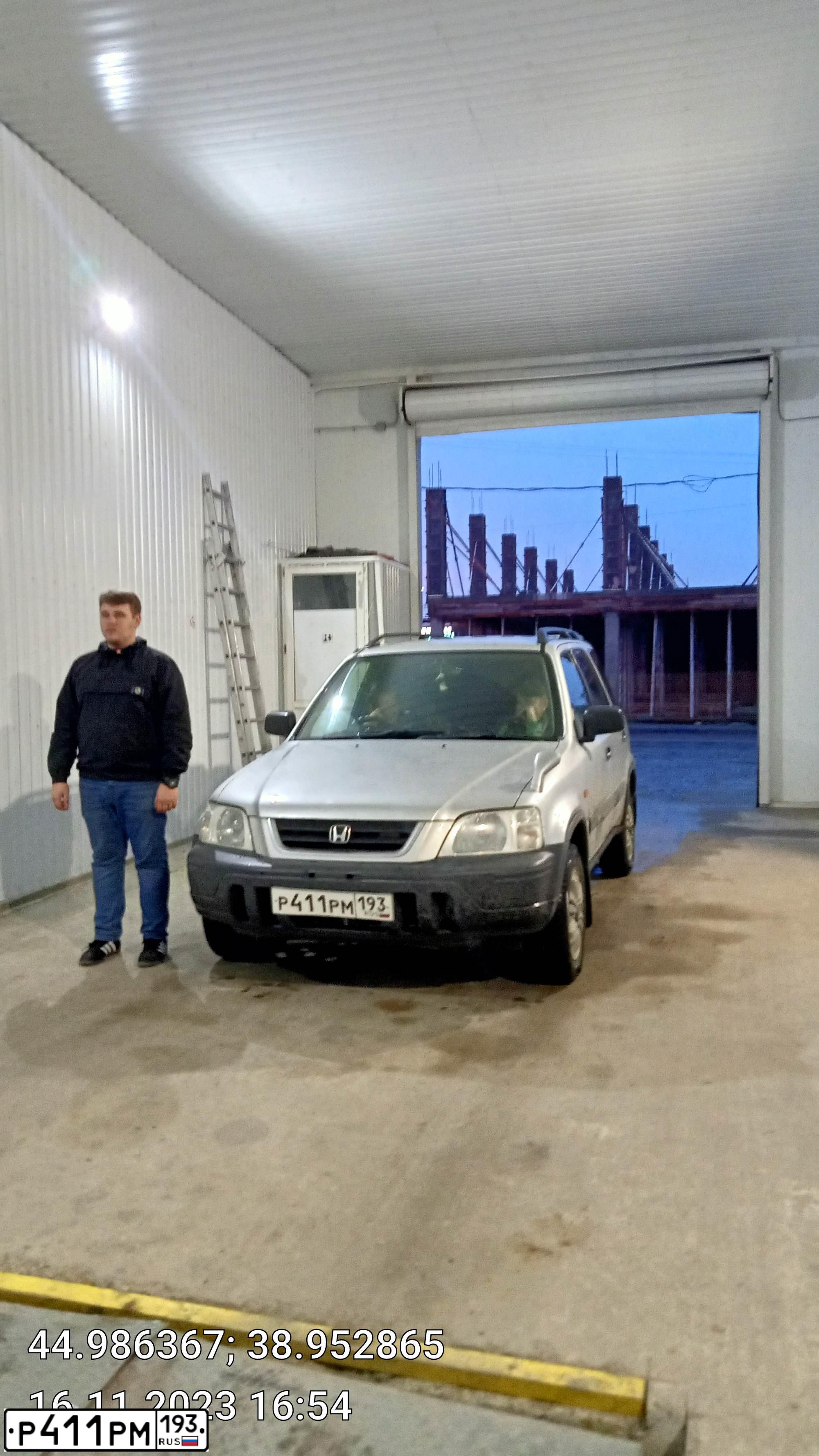 Фото автомобиля HONDA CR-V, 1996 — госномер С354РК27