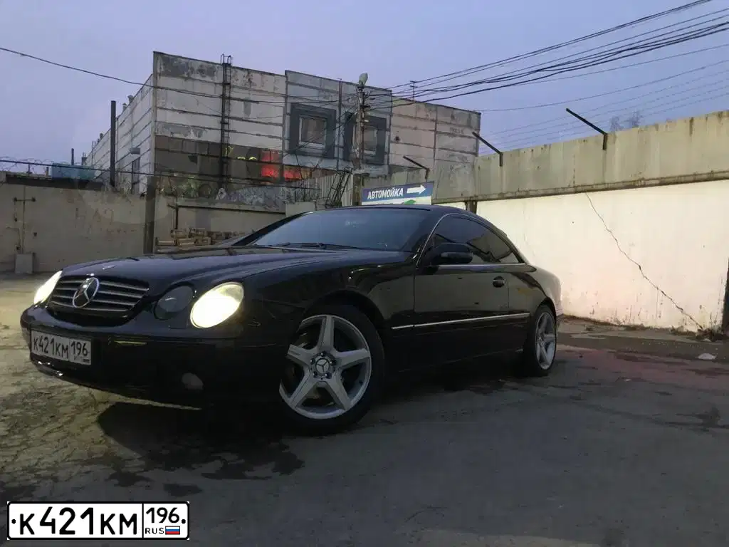 Фото автомобиля MERCEDES CL-KLASSE, 2004 — госномер К421КМ196. Цвет: ЧЕРНЫЙ