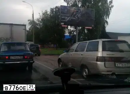 Фото автомобиля LADA 2111, 2001 — госномер В776ОЕ21. Цвет: СЕРЕБРИСТЫЙ