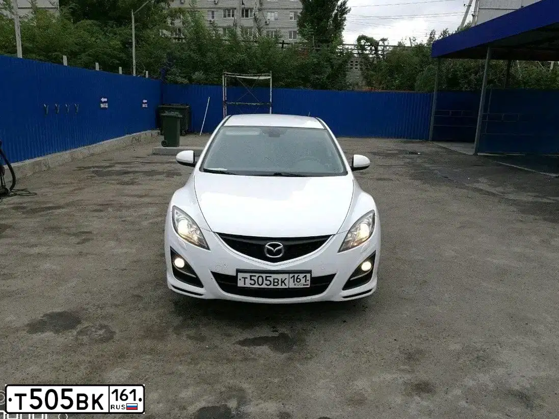 Фото автомобиля MAZDA 6, 2010 — госномер Р341РМ761. Цвет: Белый