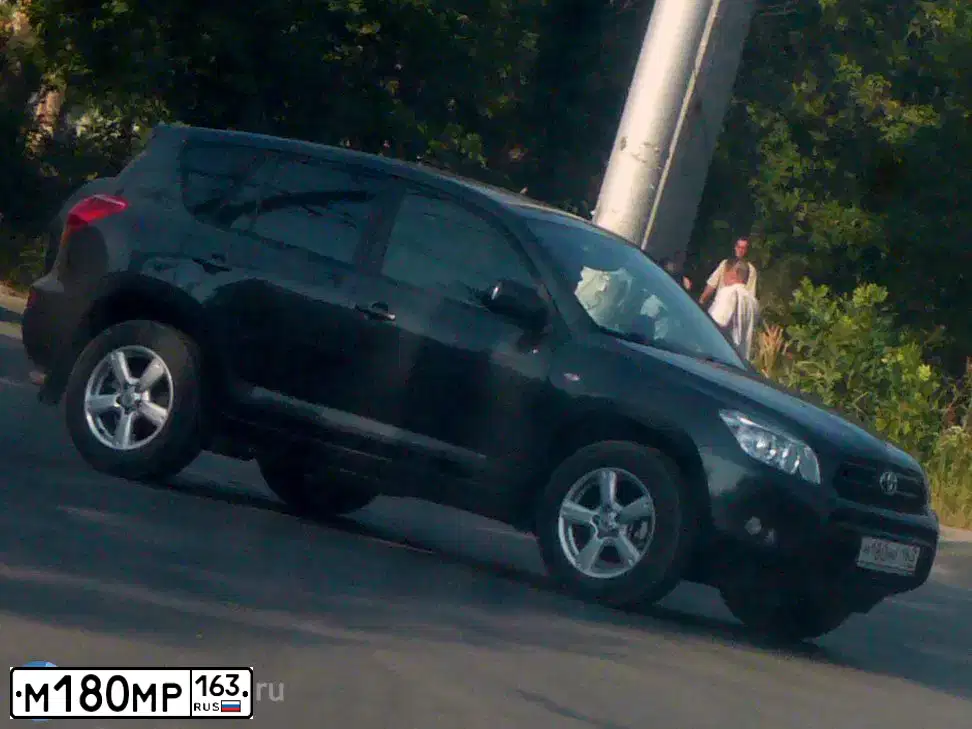 Фото автомобиля TOYOTA RAV4, 2008 — госномер В026ХХ86. Цвет: ТЕМНО-СЕРЫЙ