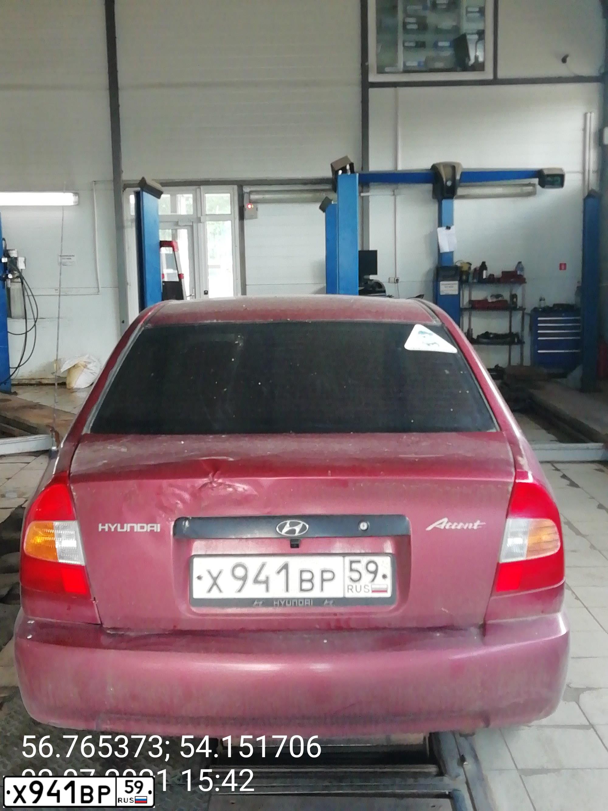 Фото автомобиля TAGAZ ACCENT, 2005 — госномер Х941ВР59. Цвет: КРАСНЫЙ