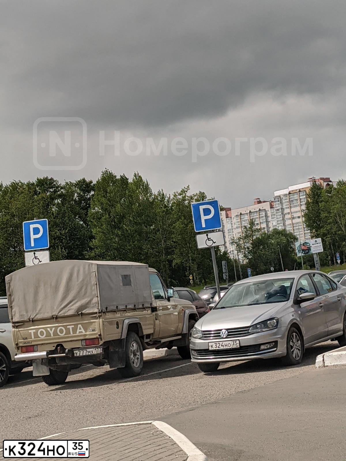 Фото автомобиля VOLKSWAGEN POLO, 2017 — госномер К159АТ799. Цвет: СЕРЕБРИСТЫЙ