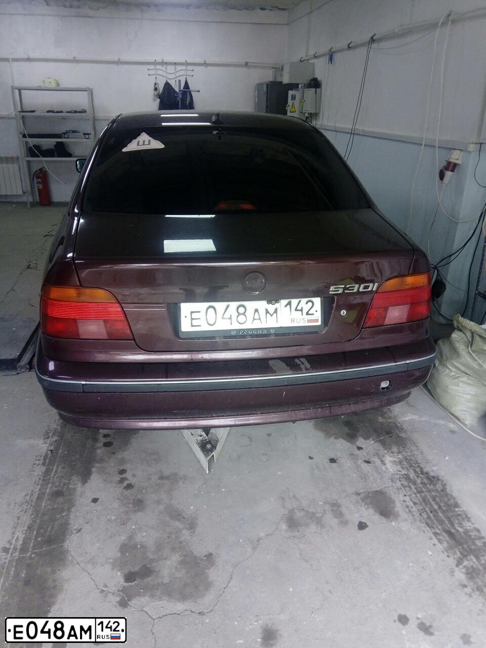 Фото автомобиля BMW SERIE 5, 1997 — госномер Е048АМ142. Цвет: ТЕМНО БОРДОВЫЙ