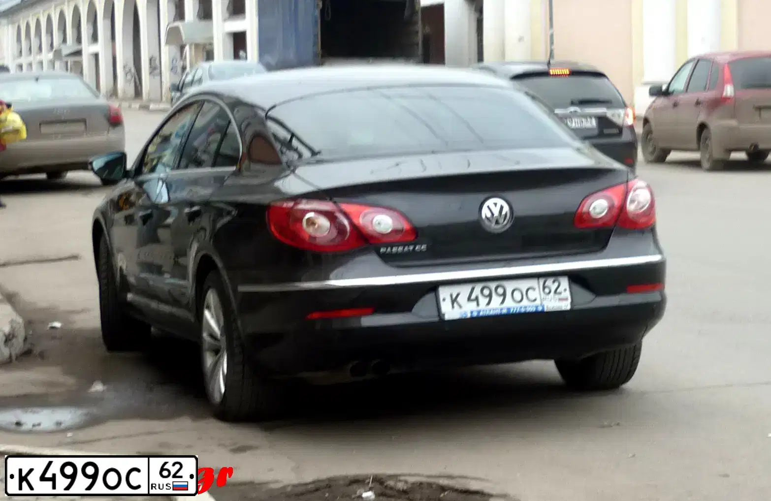 Фото автомобиля VOLKSWAGEN PASSAT, 2010 — госномер Р083ЕН48. Цвет: ЧЕРНО-СЕРЫЙ