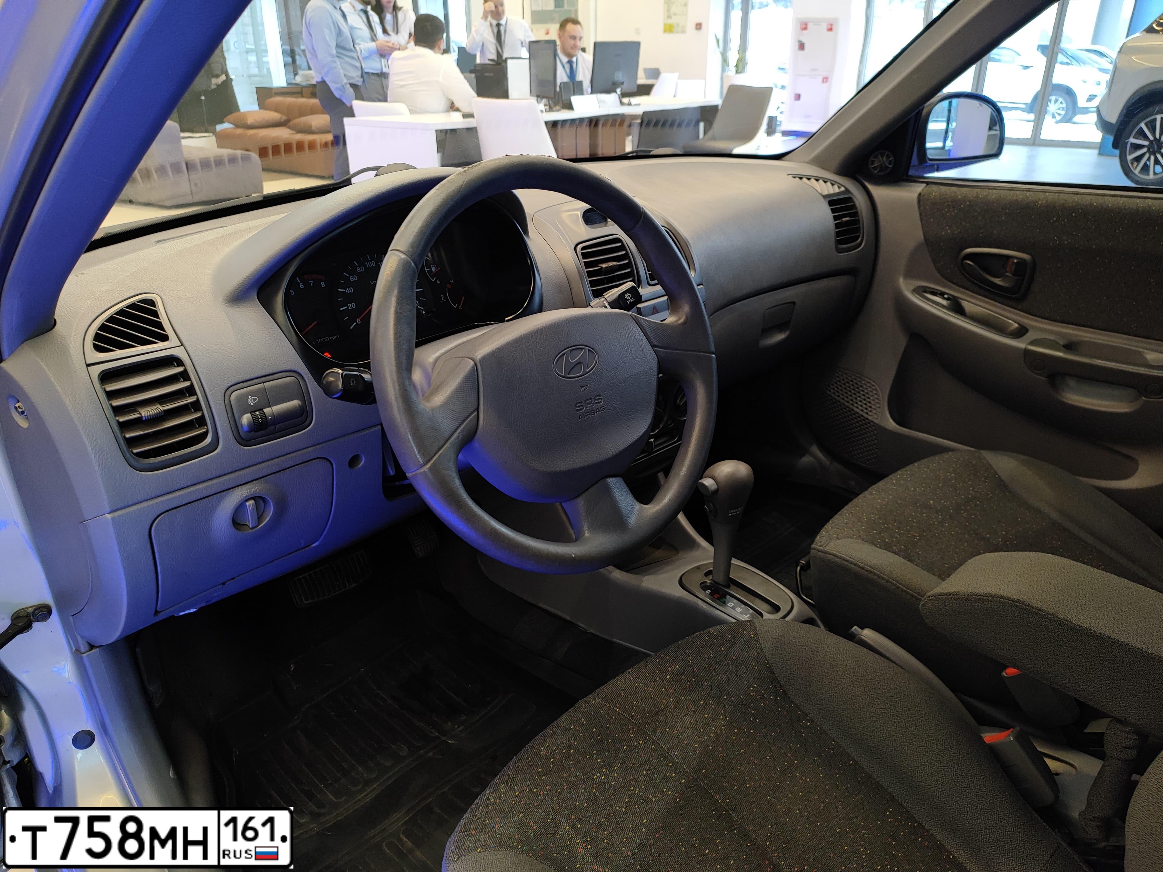 Фото автомобиля HYUNDAI ACCENT, 2007 — госномер Т094ОТ761. Цвет: СВЕТЛО-БЕЖЕВЫЙ