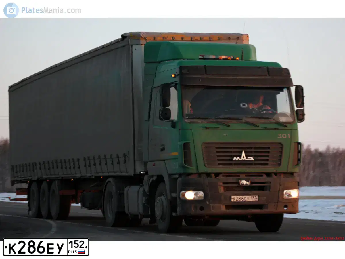 Фото автомобиля MAZ 5440 /4X2/, 2011 — госномер В417АМ06. Цвет: ЗЕЛЕНЫЙ