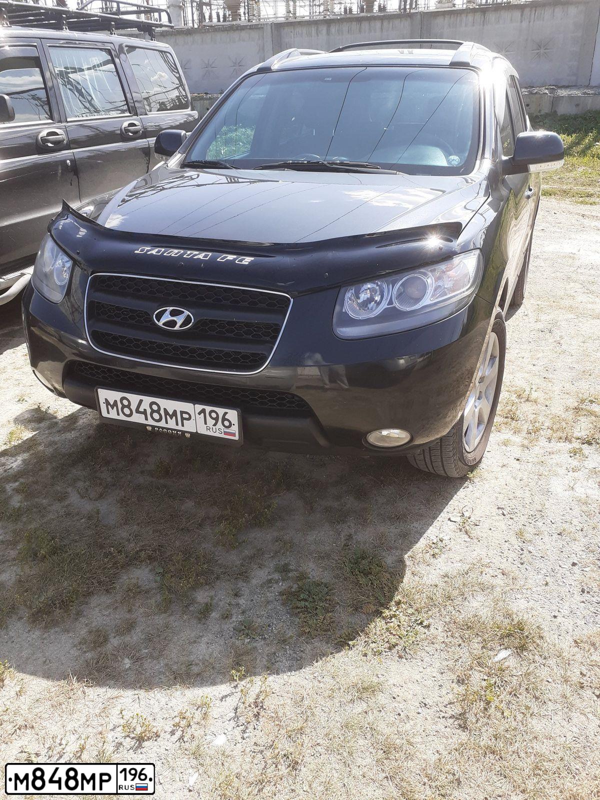 Фото автомобиля HYUNDAI SANTA FE, 2008 — госномер Х013ХТ12. Цвет: ЧЕРНЫЙ