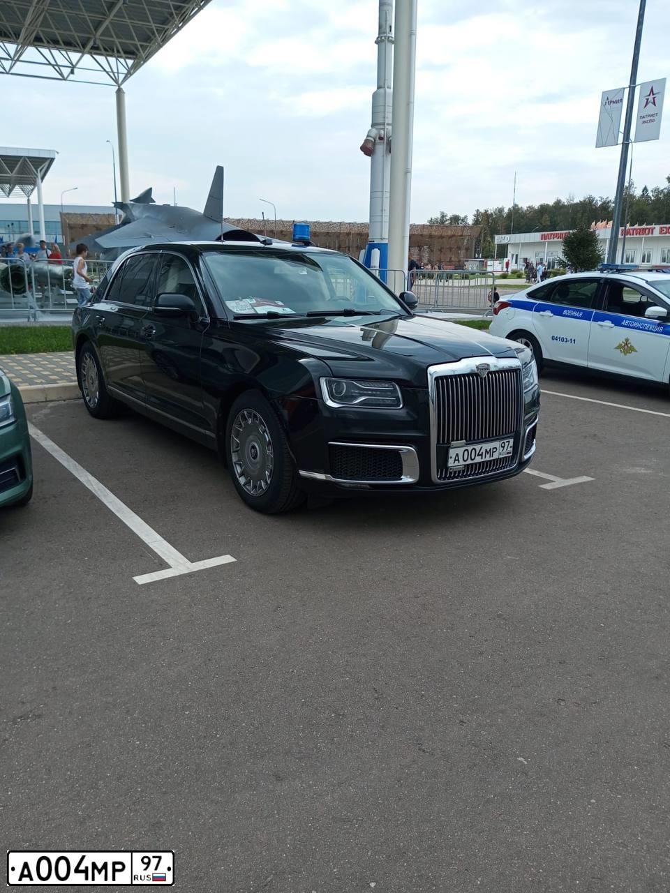 Фото автомобиля БМВ 750LI  XDRIVE, 2014 — госномер С604ОО777. Цвет: ЧЕРНЫЙ