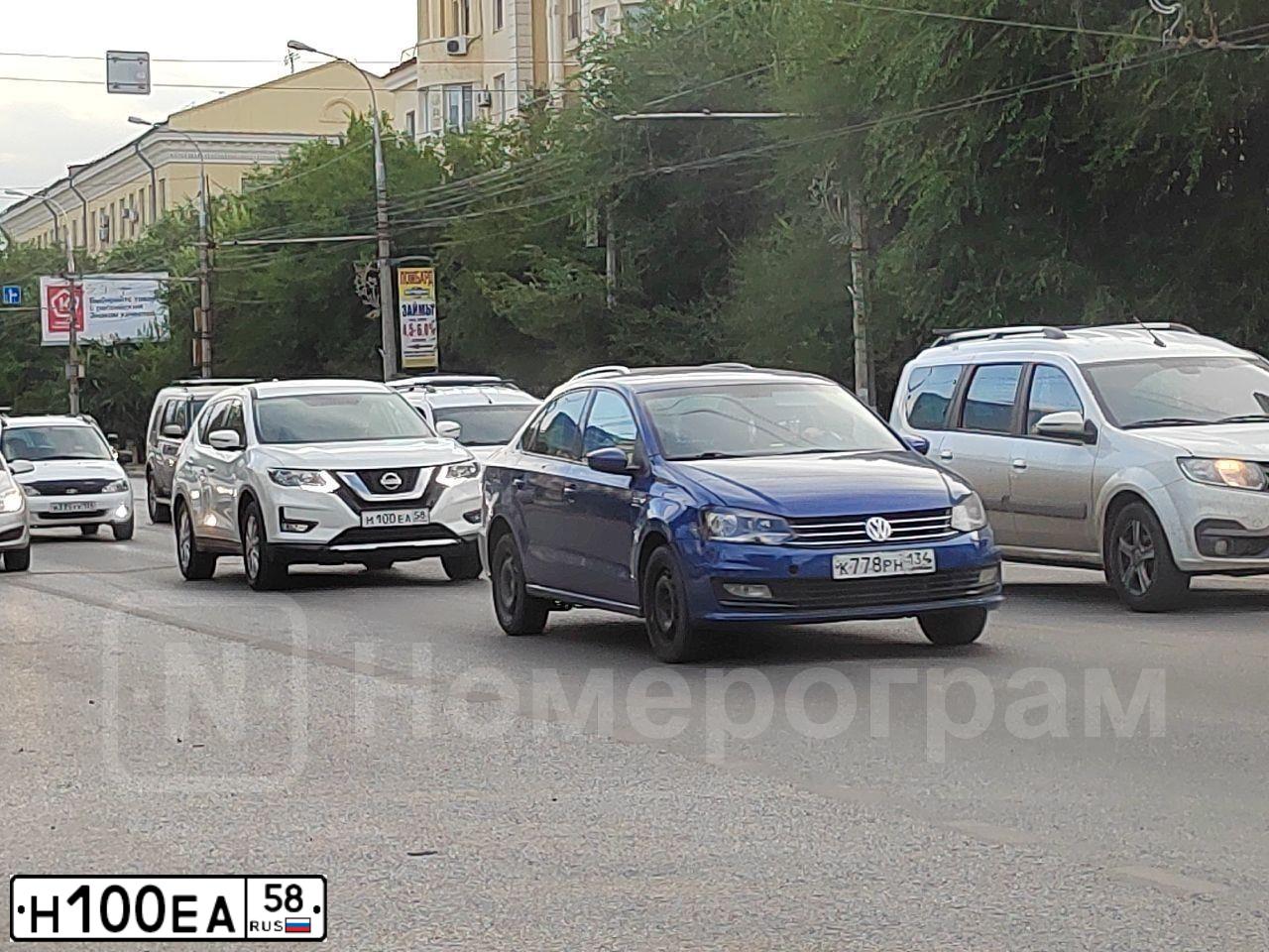 Фото автомобиля SUBARU IMPREZA, 2007 — госномер М100ЕА58. Цвет: СЕРЕБРИСТЫЙ